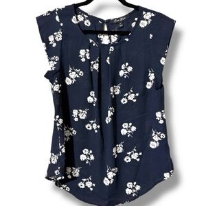 Alice Blue size small Ambriz pleat front detail navy blouse